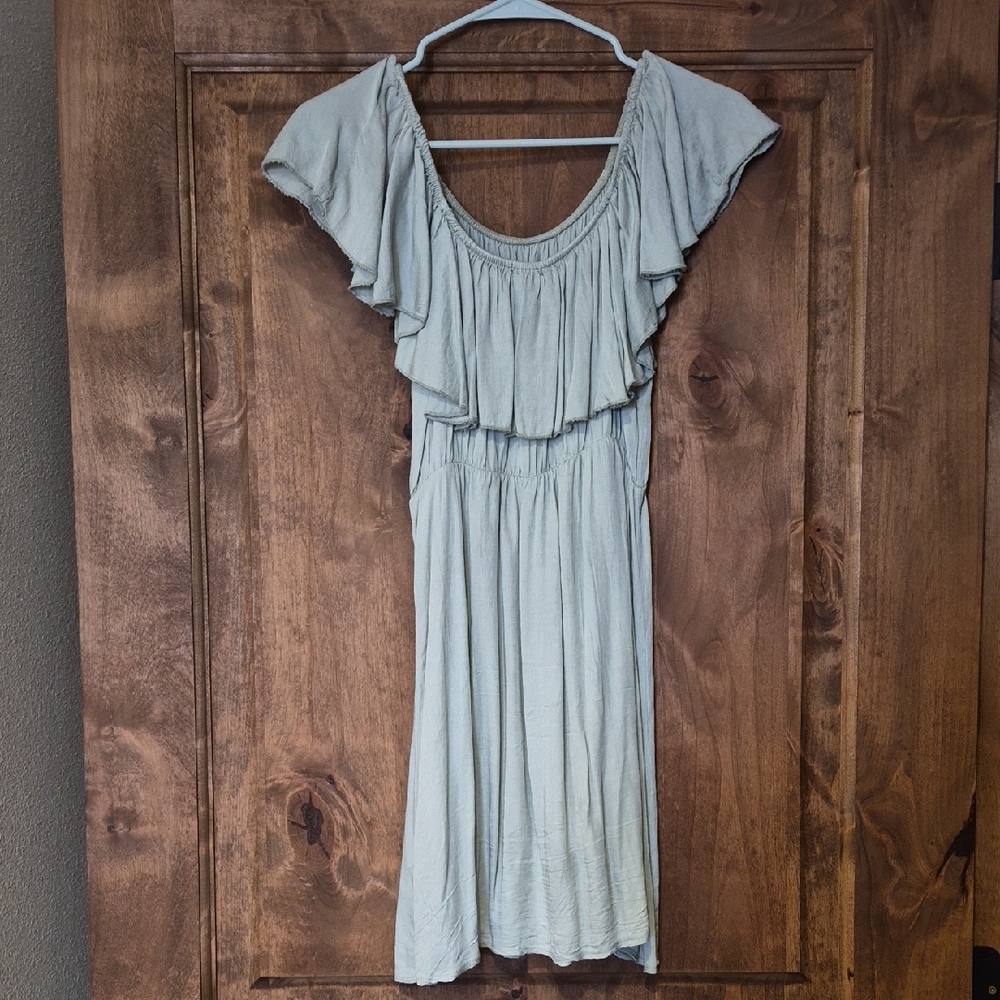 Chic Ruffled Light Gray Dress - Picture 2 of 2
